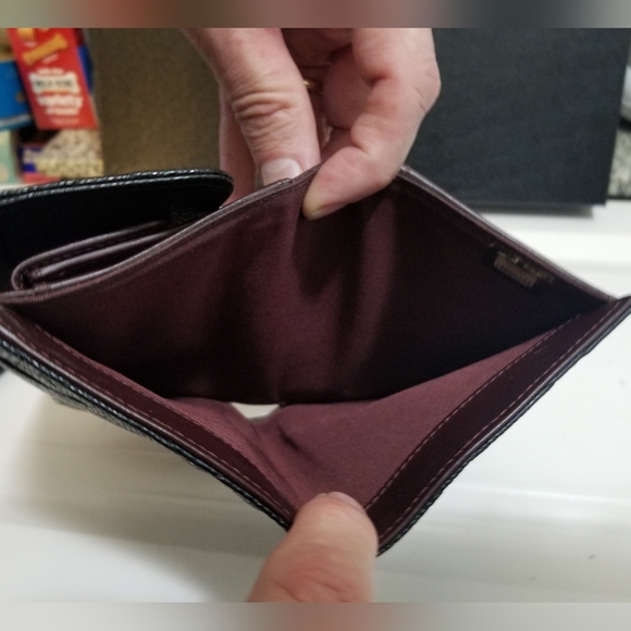 🆕️Chanel XL Caviar Flap Trifold Wallet - Picture 13 of 17